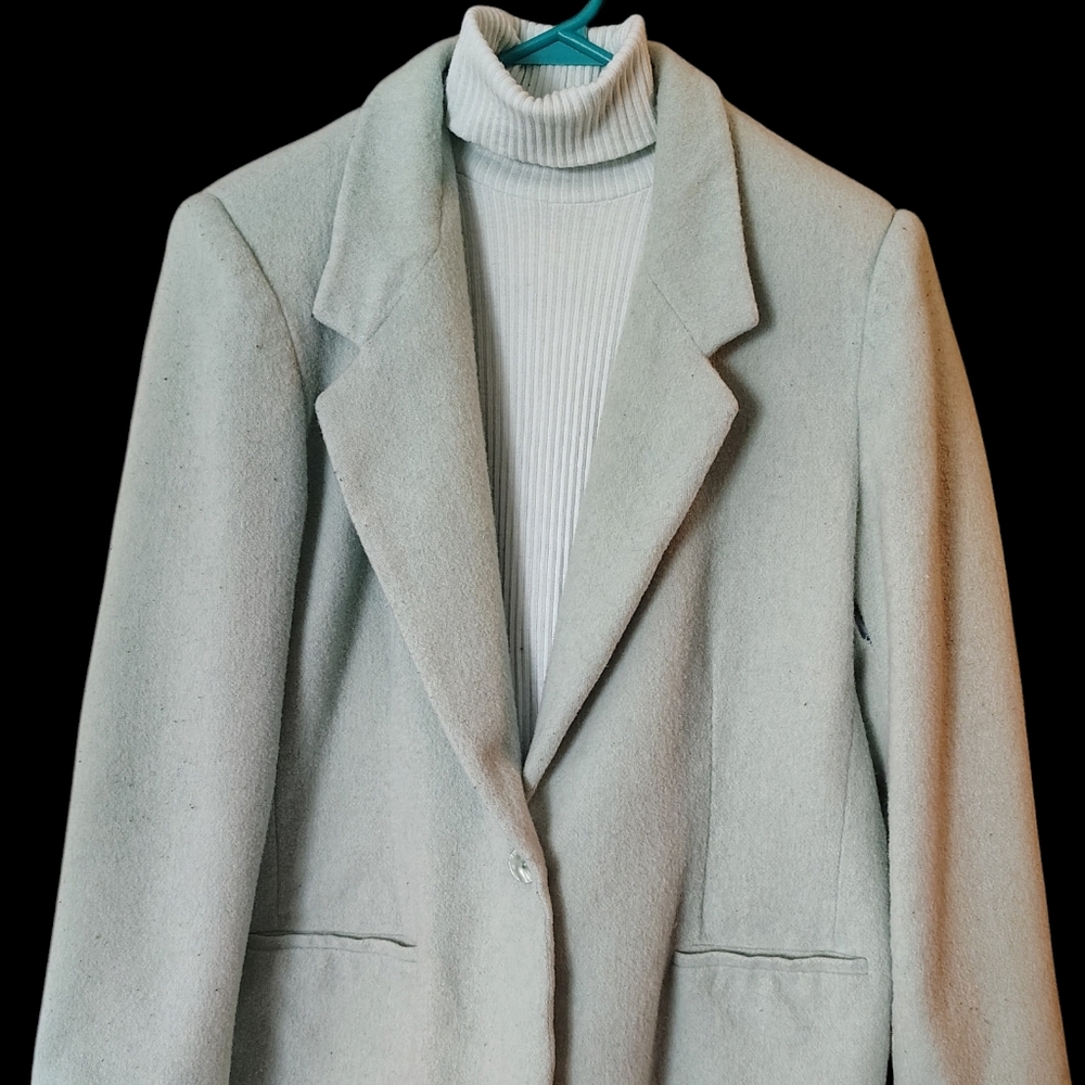 White Stag Women's Mint Green Blazer With Matching Turtle Neck Size 16